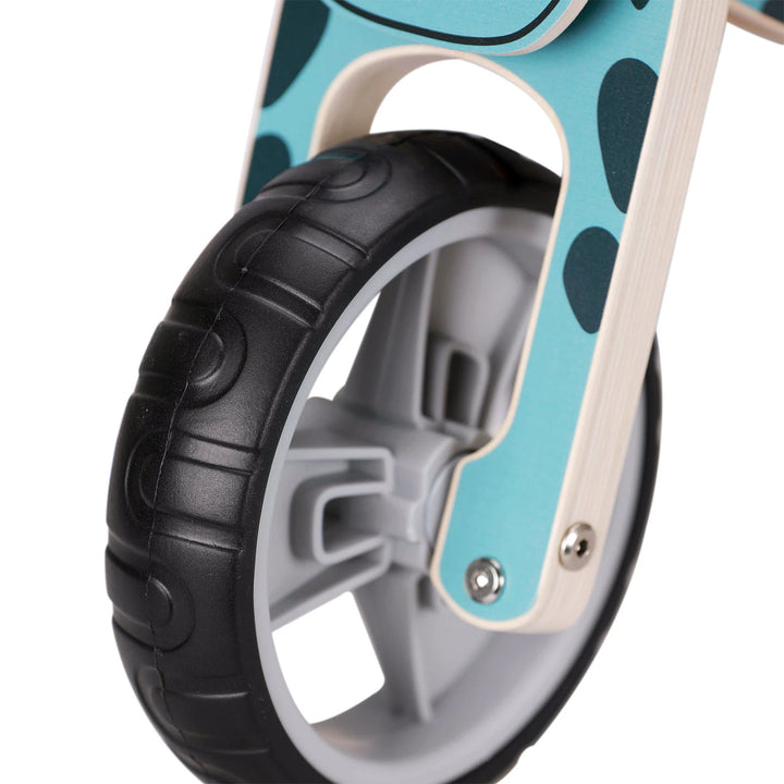 Puncture-resistant 17 cm non-inflatable tires of a balance bike