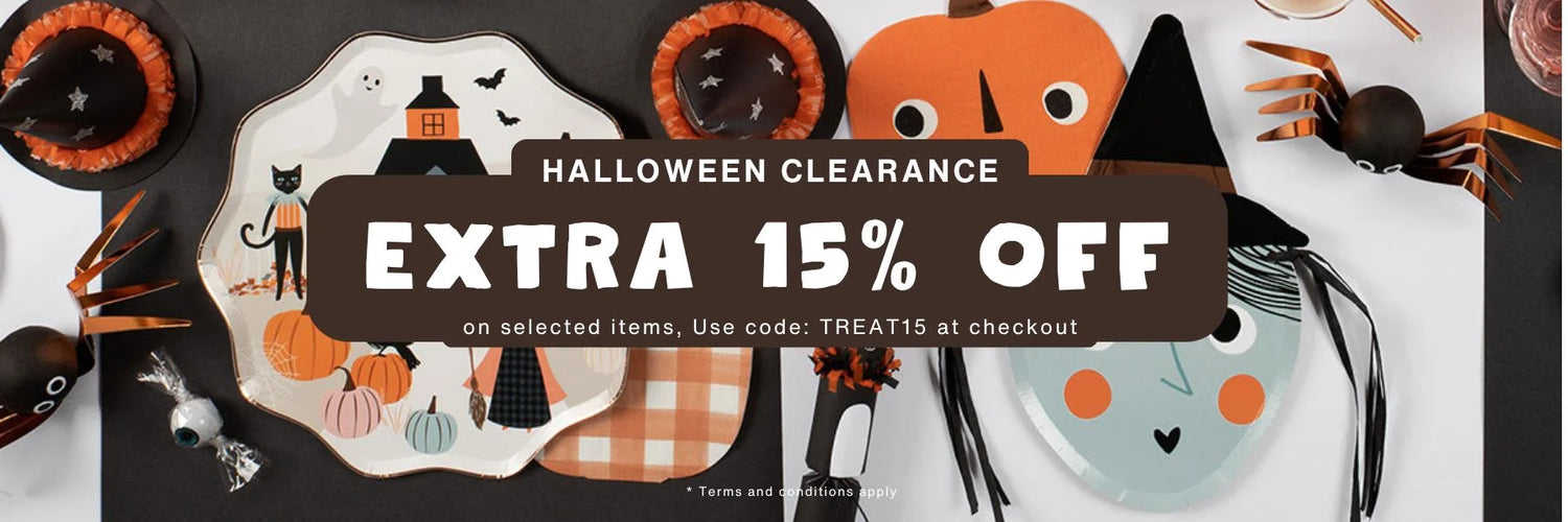 Small Smart UK Halloween Sale Banner - Extra 15% Off with Code TREAT15 - Spooky Savings on Kids Toys