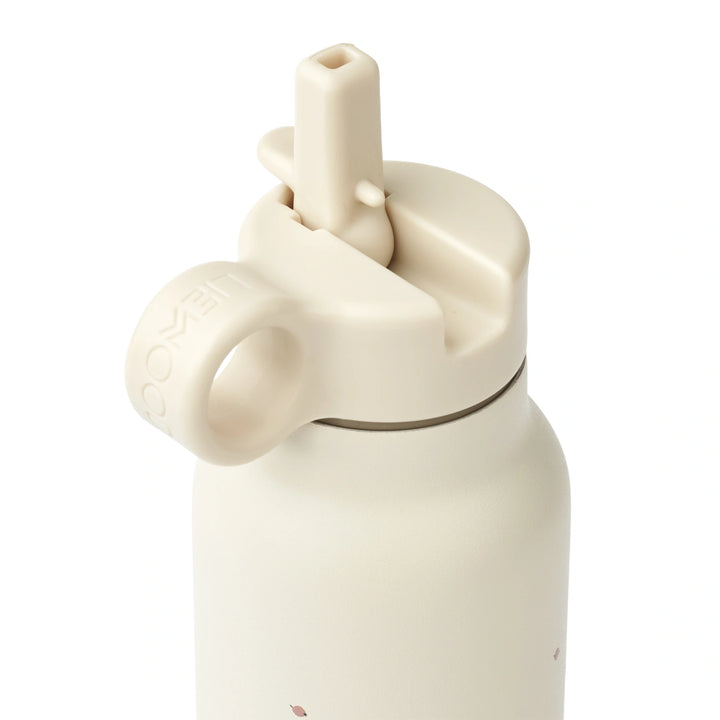 Liewood kids drinking bottle with loop handle for easy carrying.