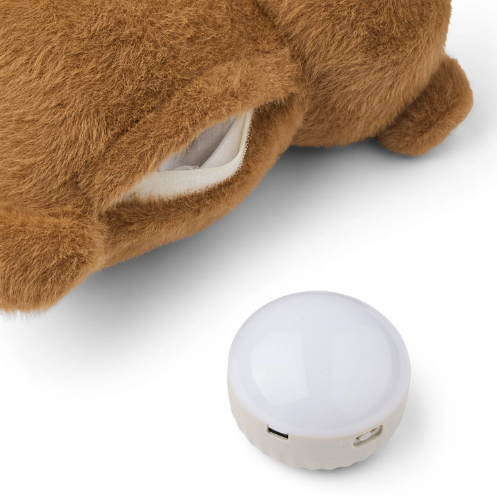 Liewood humming teddy with smart-Cry detection activates music when your baby cries.