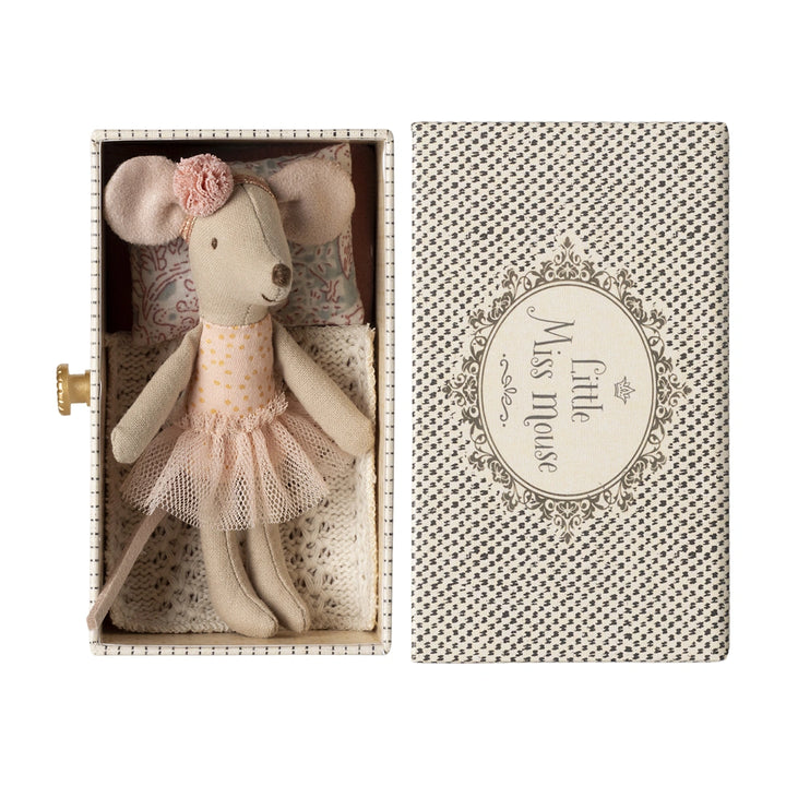 Maileg dance mouse little sister and cosy daybed combo.