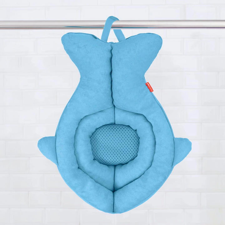 Newborn Bath Support for Comfort and Safety