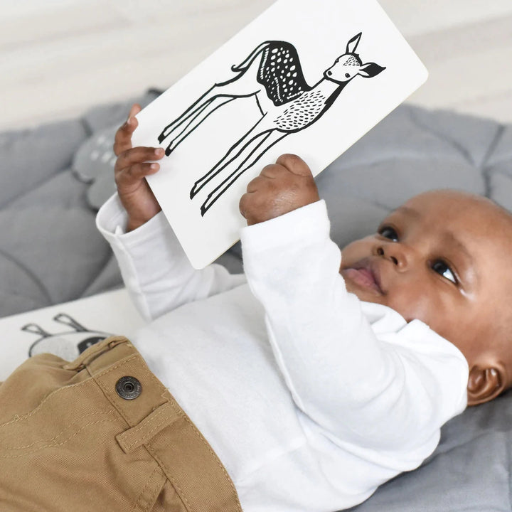 White and black cards for babies to look at and feel stimulated