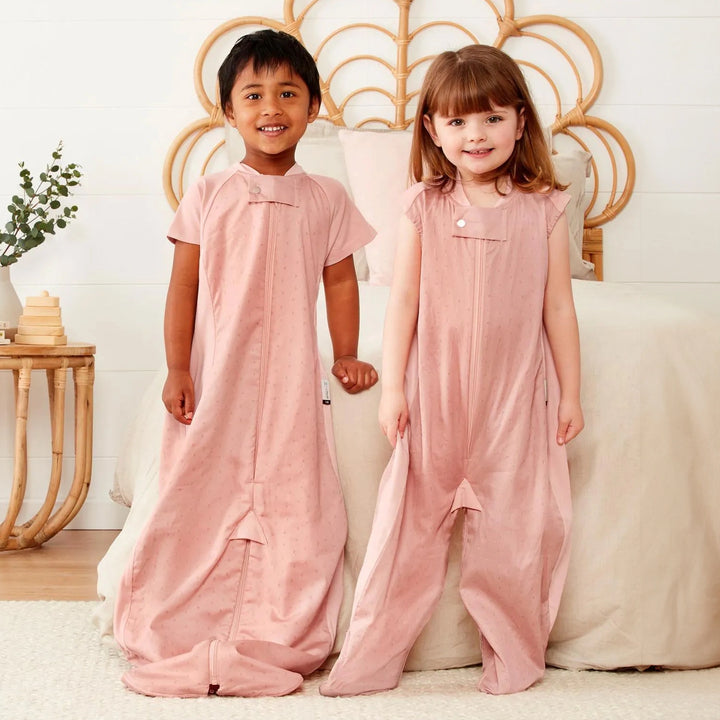 Versatile sleeping solution ergoPouch Sleep Suit