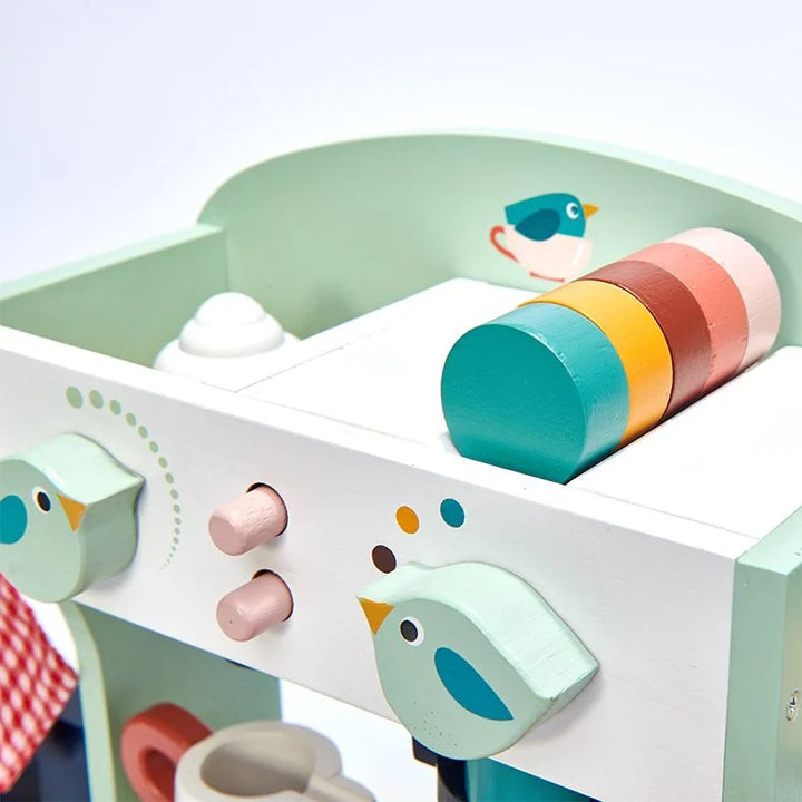 Vibrant and gender-neutral Bird Café playset